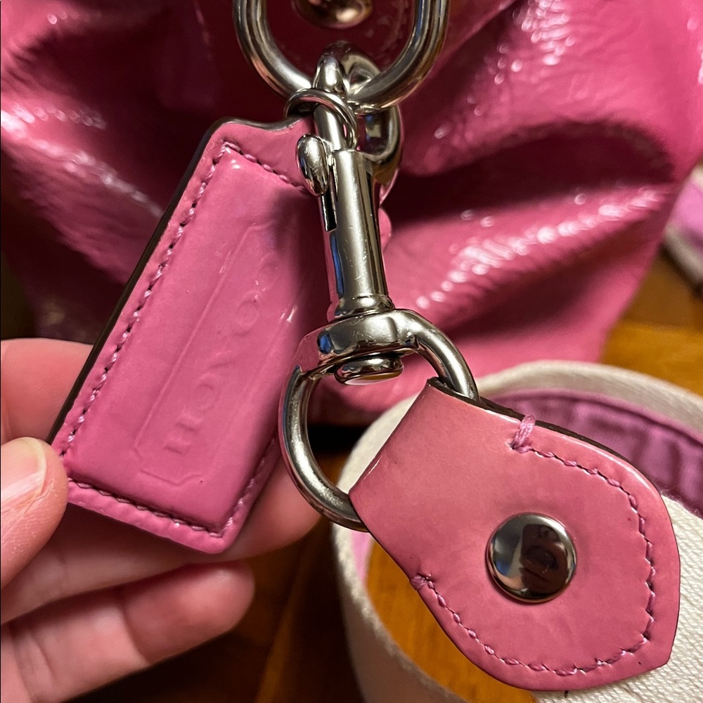 Coach Pink Patent Leather Shoulder Bag, vintage, poppy, - Picture 6 of 17
